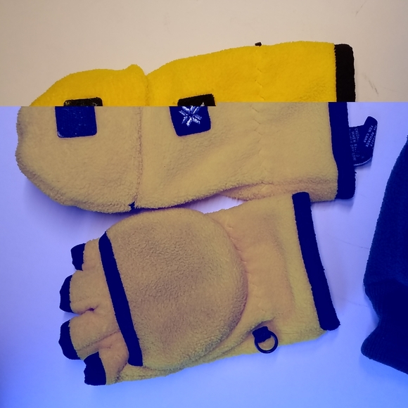 3/$25 GAPKids Gloves (SET of 2 pair) S YELLOW / L GREEN - Picture 3 of 7